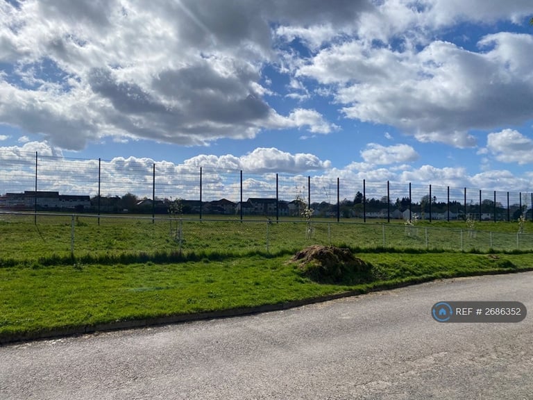 1 bedroom flat in Culloden Court, Inverness, IV2 (1 bed) (#2686352)