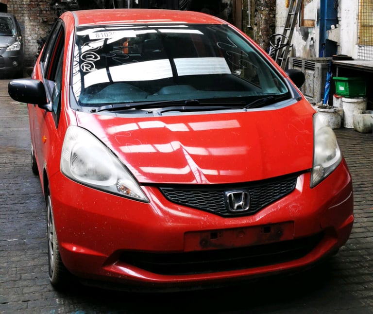HONDA JAZZ 2010 1.3 PETROL. BREAKING 
