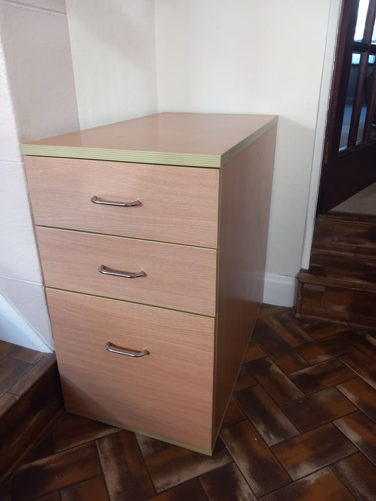 3 DRAWER UNDER DESK PEDESTAL 
