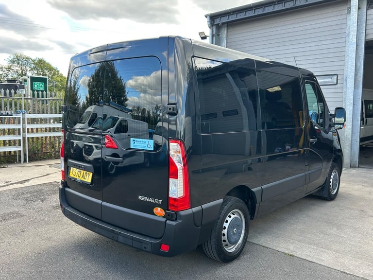 RENAULT MASTER 2.3 FWD SL28 dCi SWB LOW ROOF WHEELCHAIR ACCESS CREW Euro 6 NO VA