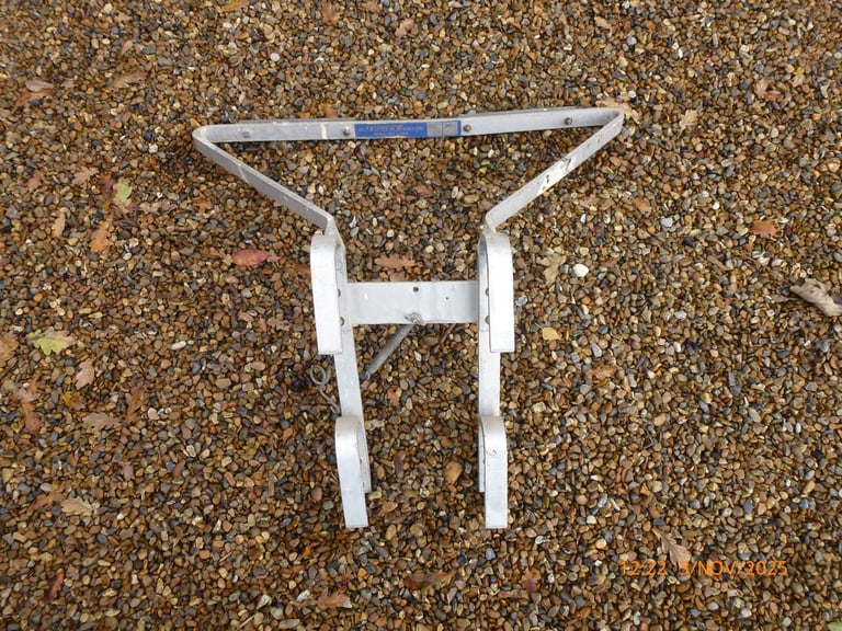 Ladder Stand-off Support