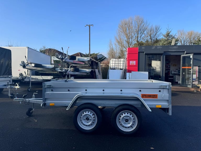 BRAND NEW 7,7ft x 4,2ft Niewiadow Twin Axle Flat Trailer 750KG