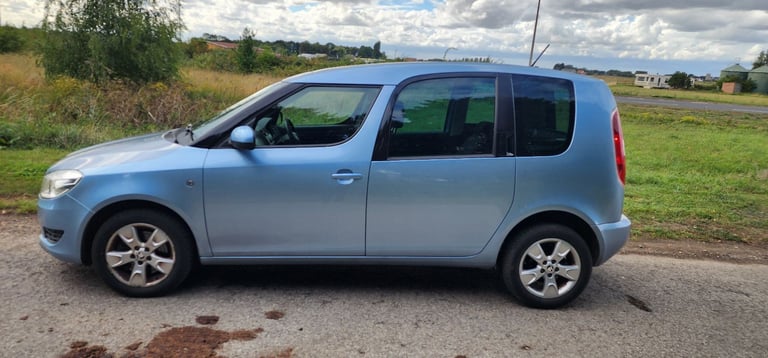 Skoda, ROOMSTER, MPV, 2014, Manual, 1598 (cc), 5 doors