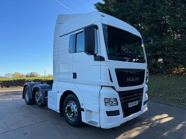 image for 2019 MAN TGX 26.460 Euro 6 6x2 tractor unit fridge a/c slider media system