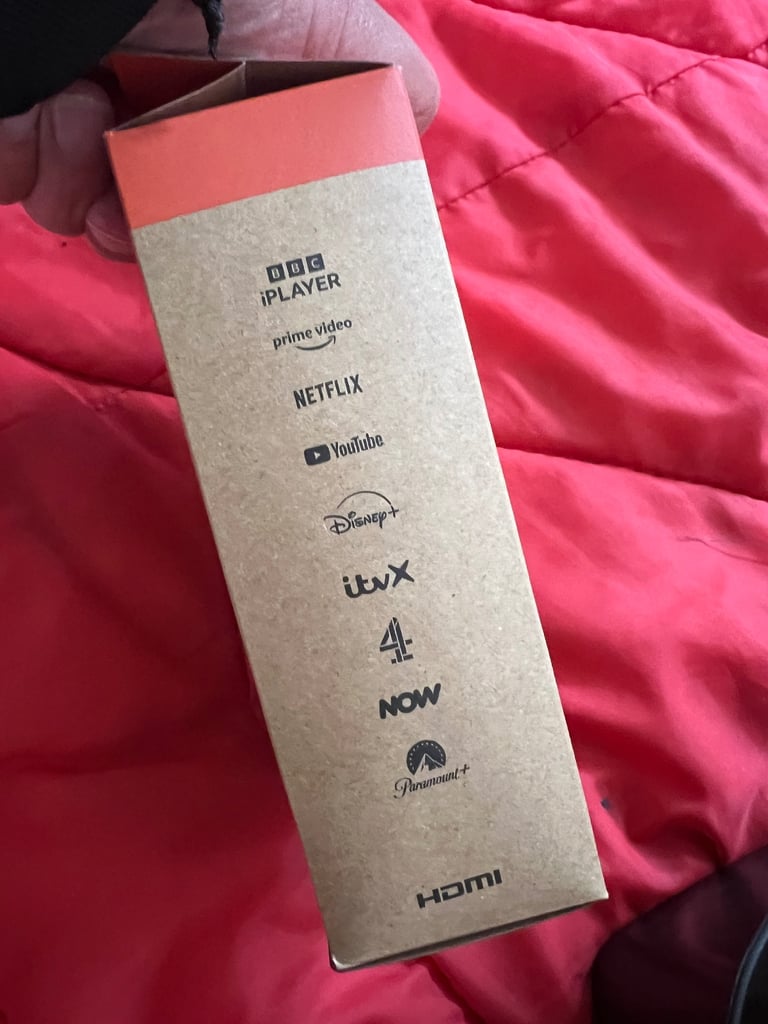  Amazon Fire TV Stick 4K. It supports ultra