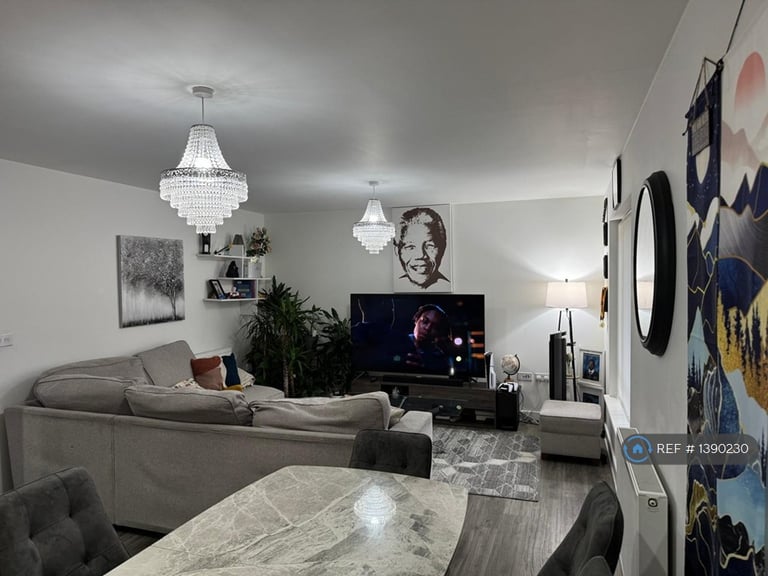 2 bedroom flat in Dakota Drive, Chatham, ME4 (2 bed) (#1390230)