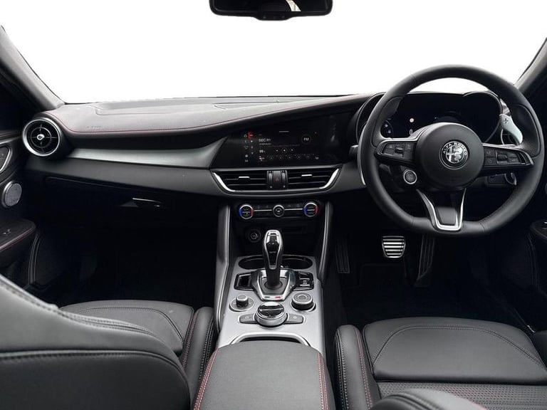 2025 Alfa Romeo Giulia 2.0 Turbo Tributo Italiano 4dr Auto Automatic Saloon Petrol Automatic