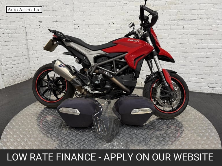 2014 Ducati Hyperstrada 821 821 Naked Petrol Manual Euro 3 (104 ps) Naked Petrol Manual