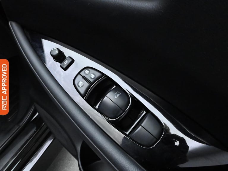 2020 Nissan Leaf 40kWh N-Connecta Hatchback 5dr Electric Auto (150 ps) Hatchback ELECTRIC Automatic