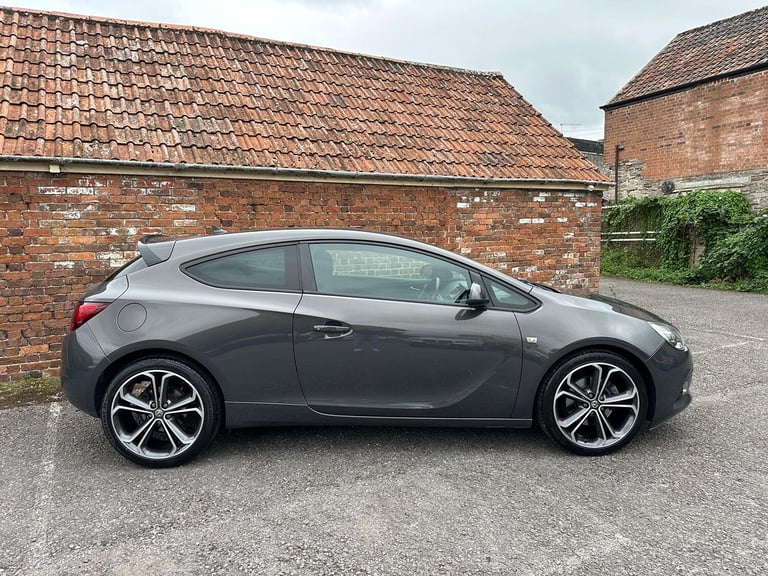 VAUXHALL ASTRA 1.4T GTC 2016