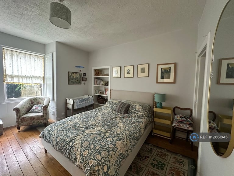 2 bedroom flat in Inverleith Terrace, Edinburgh, EH3 (2 bed) (#2661845)