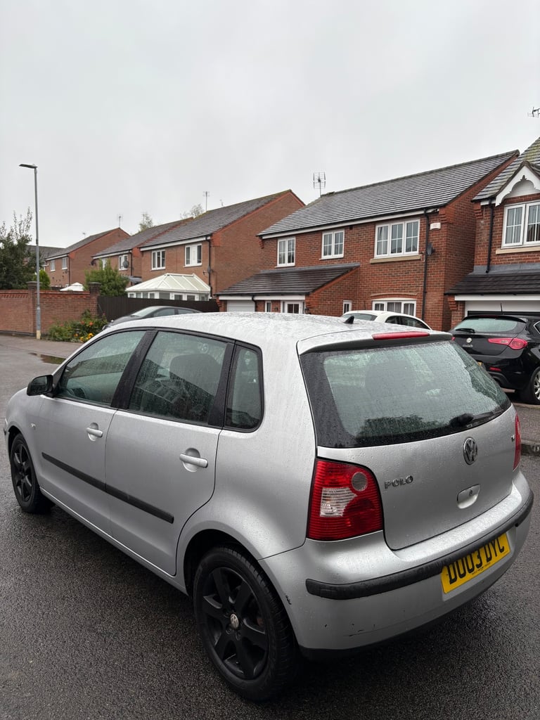 Volkswagen, POLO, Hatchback, 2003, Automatic, 1390 (cc), 5 doors