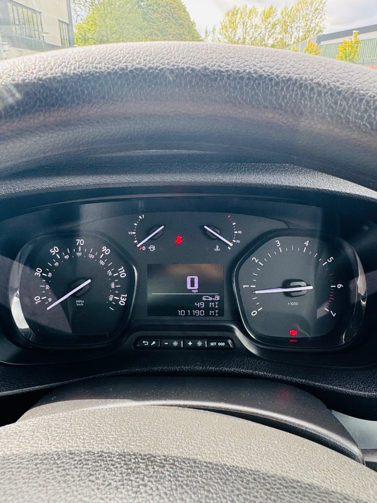 2021 Vauxhall Vivaro 3100 2.0d 120PS Sportive H1 Van, 101K MILES, FSH PANEL VAN Diesel Manual