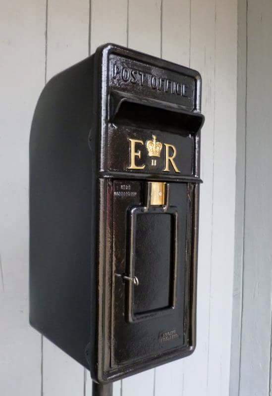 Cast iron round free standing post box