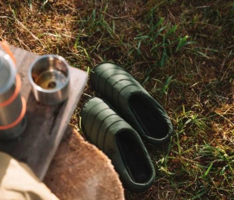 VOITED Soul Slipper - Lightweight, Indoor/Outdoor Camping Slippers, Tree Green, SIZE: Small. 