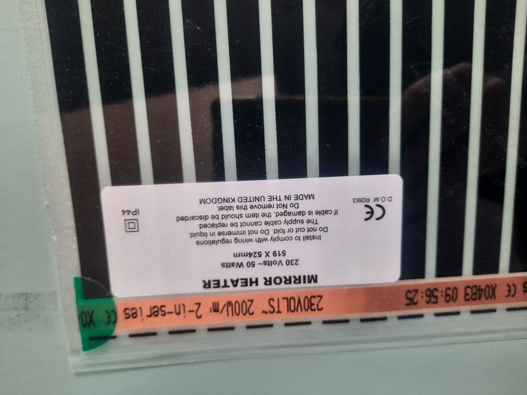 800 x 945 mirror with a demister pad