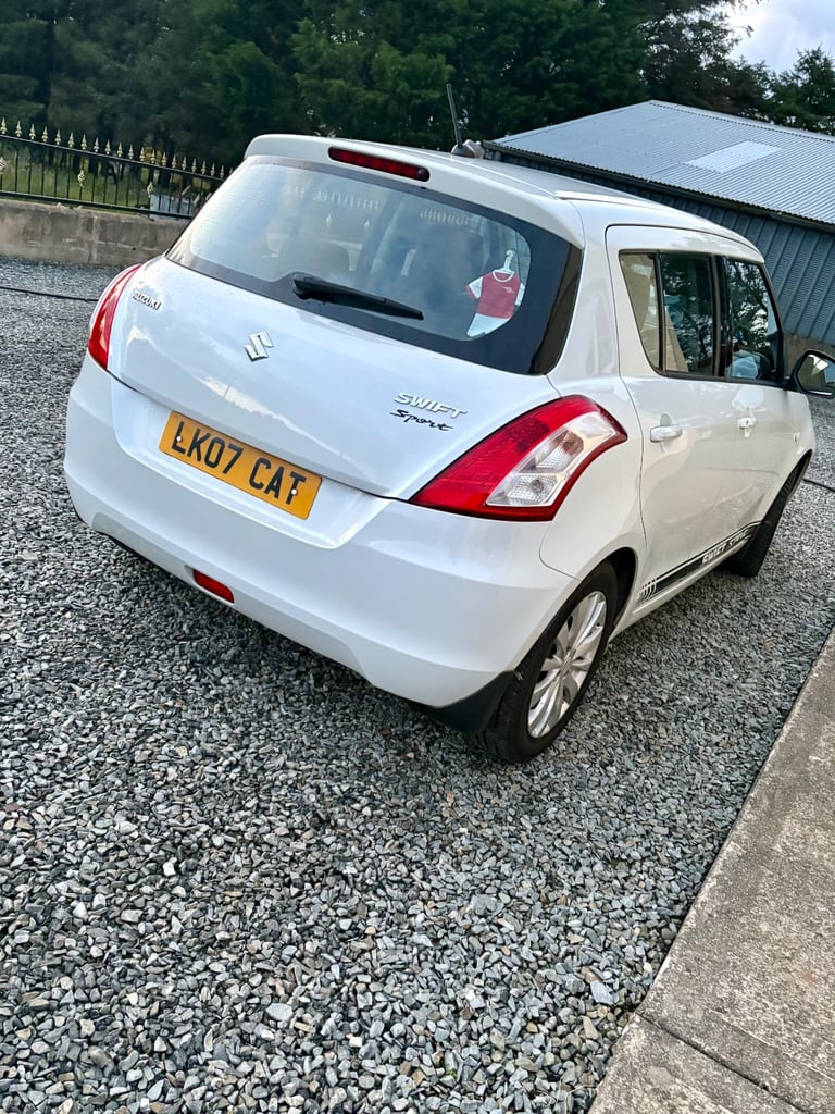 Suzuki, SWIFT, Hatchback, 2011, Manual, 1242 (cc), 5 doors