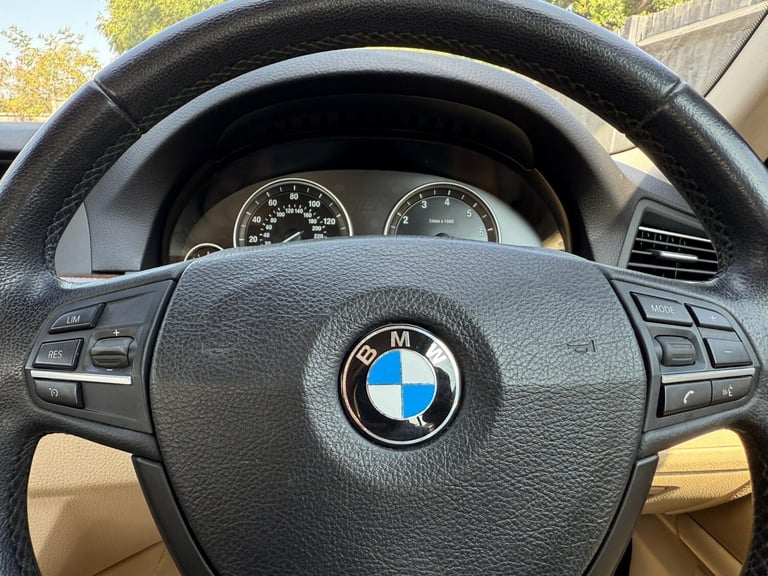 2010 BMW 5 Series 523i SE 4dr Step Auto + 49K + HPI CLEAR + PETROL SALOON Petrol Automatic