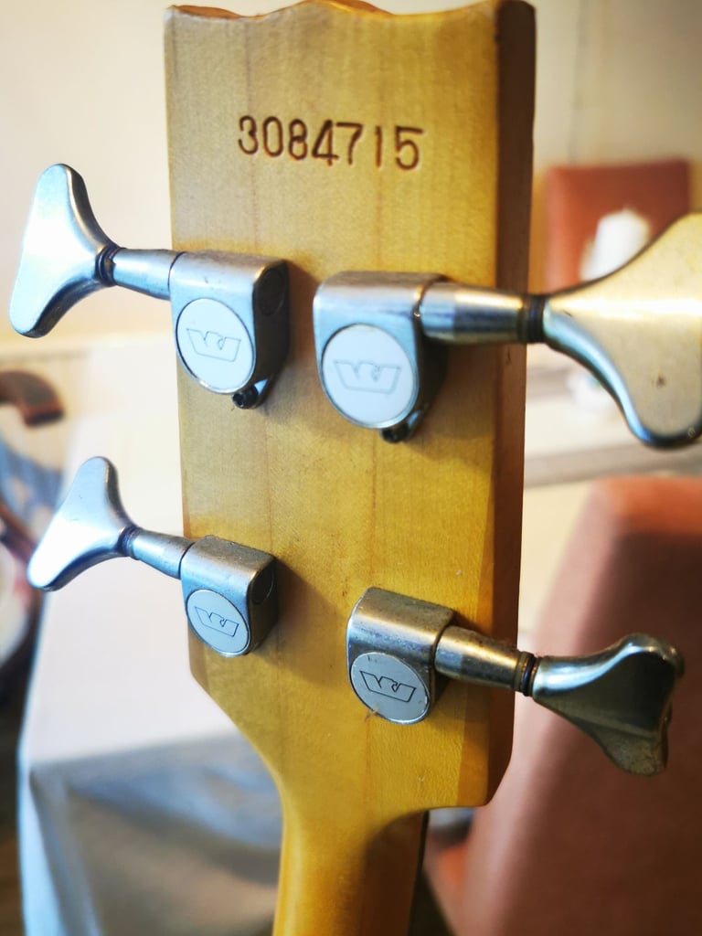 Westone Thunder 1a Vintage Bass Guitar 