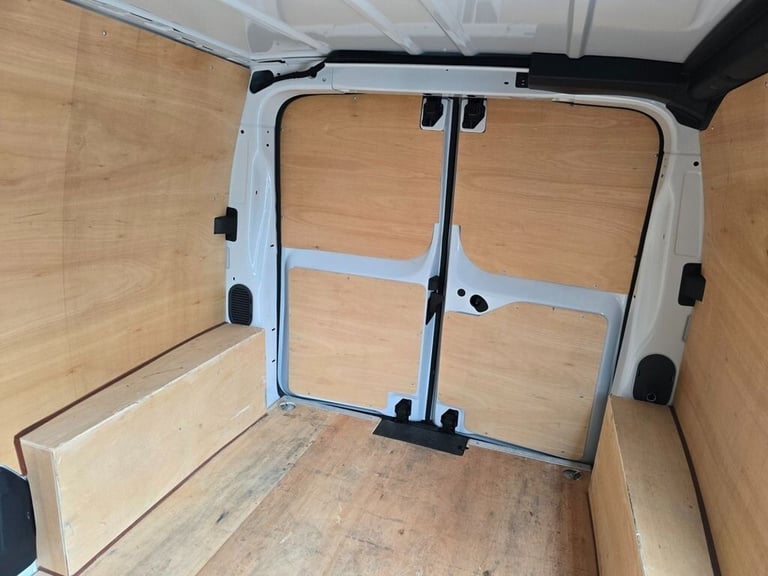 2023 Citroen Dispatch E 1000 75 kWh Enterprise M in white, 12,000 miles, full service history, 1 ...