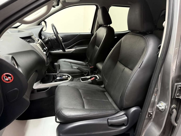 2020 Nissan Navara Double Cab Pick Up Tekna 2.3dCi 190 TT 4WD Auto PICK UP DIESEL Automatic