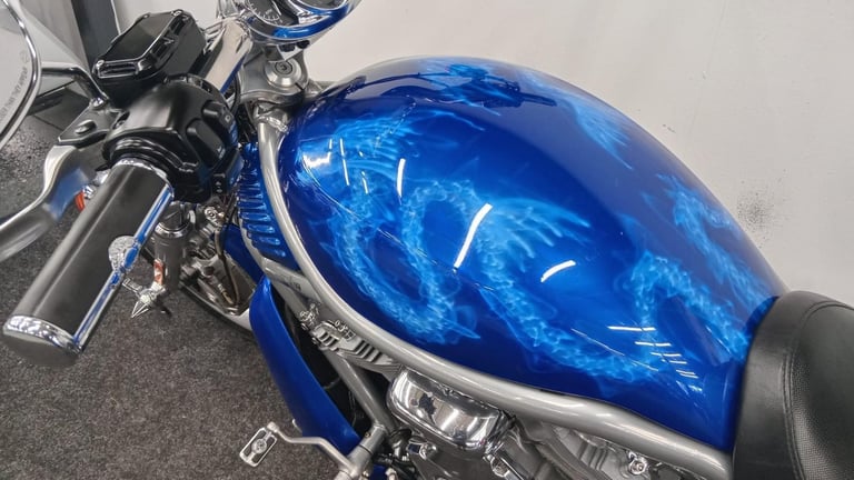 HARLEY DAVIDSON VRSCAW VROD ** 12 MONTH MOT -CUSTOM PAINT JOB - REMUS EXHAUST **