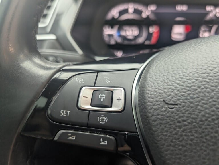 2018 Volkswagen Tiguan 2.0 TDI SEL SUV 5dr Diesel Manual 4Motion Euro 6 (s/s) (150 ps) CRUISE CON...