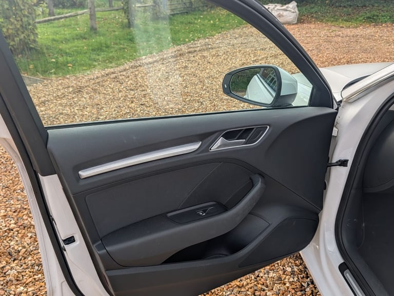 Audi, A3, 2015, Manual, 1968 (cc), 5 door, long MoT 