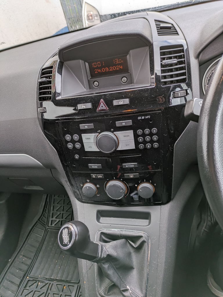 Vauxhall, ZAFIRA, MPV, 2013, Manual, 1686 (cc), 5 doors