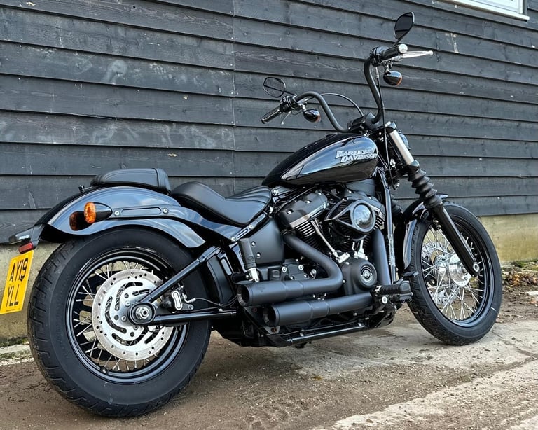 Harley-Davidson FXBB STREET BOB 1745