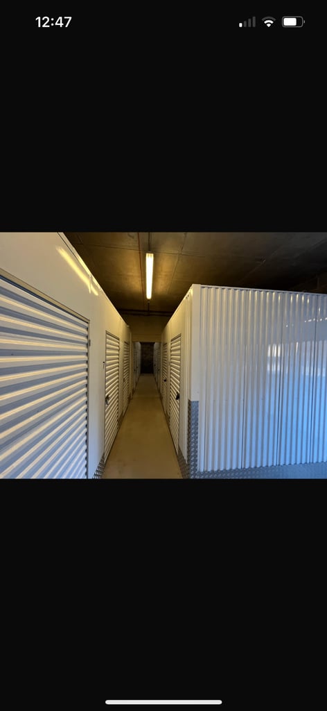 Self storage 