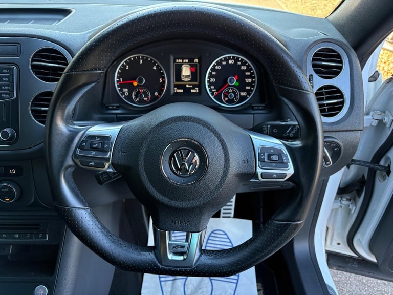 2016 Volkswagen Tiguan 2.0 TDI BlueMotion Tech R-Line Edition DSG 4WD Euro 6 (s/s) 5dr ESTATE Die...