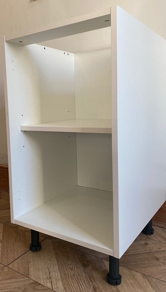 New Fitted Kitchen Cabinets-Units-Carcass J Pull White Gloss Handleless Kitchen Doors