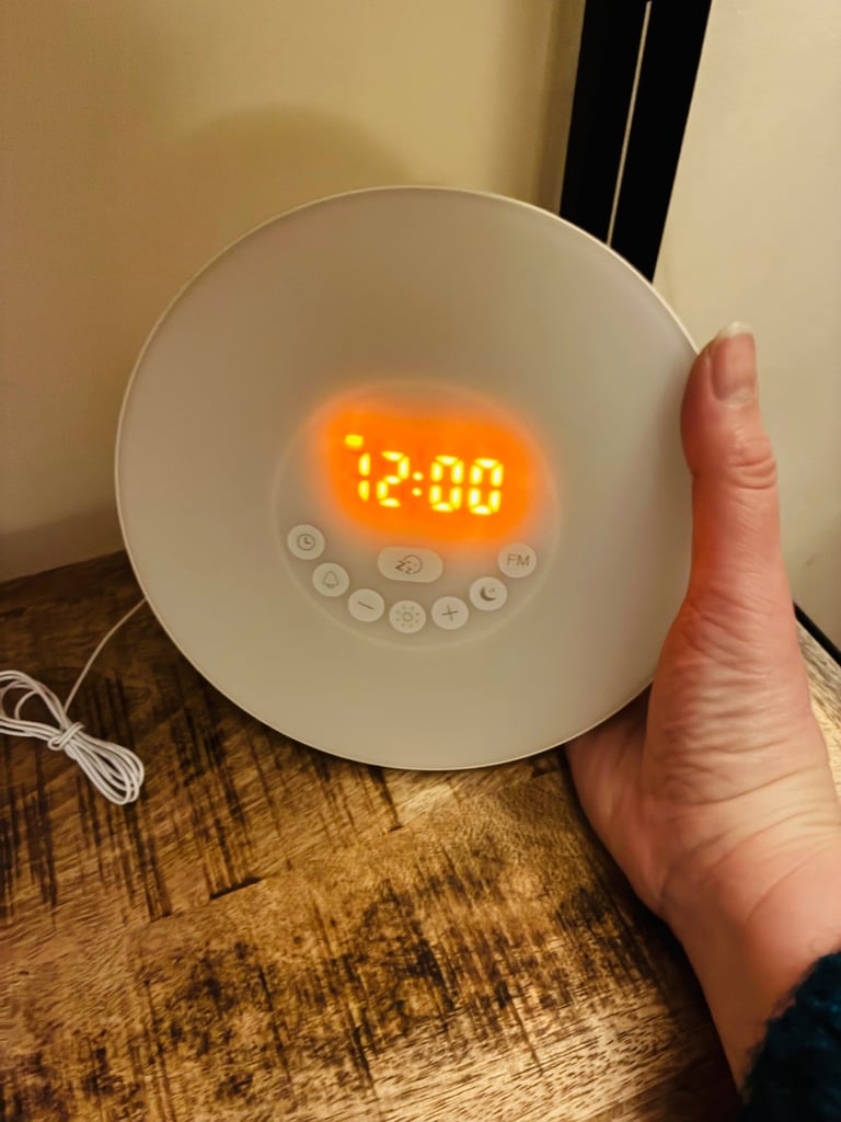 Sunrise clock/radio 