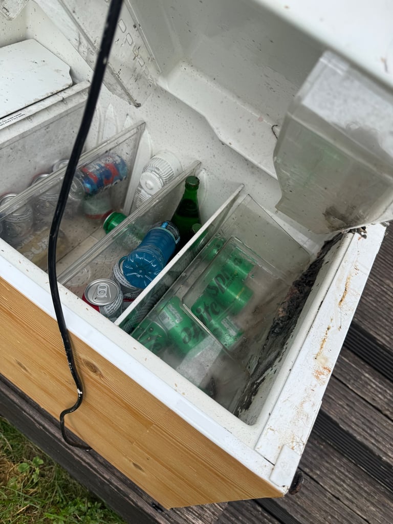 Mini fridge