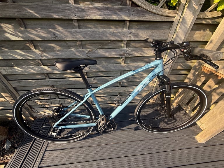 Specialized Ariel Hybrid / Mountain Bike woman’s / Girls 