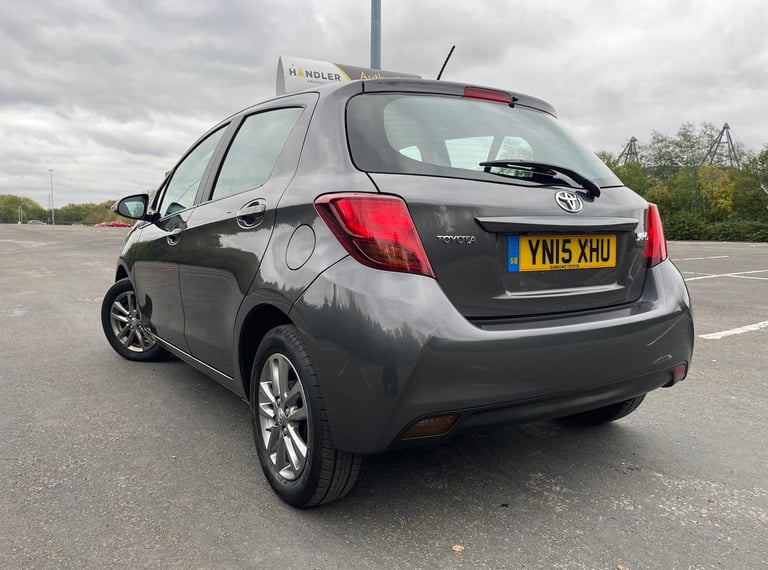 2015 Toyota Yaris 1.33 VVT-i Icon 5dr HATCHBACK Petrol Manual