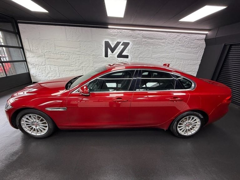 2017 Jaguar XF 2.0d Prestige 4dr Auto SALOON DIESEL Automatic
