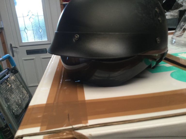 Motorcycle helmet Cruise style size Medium 