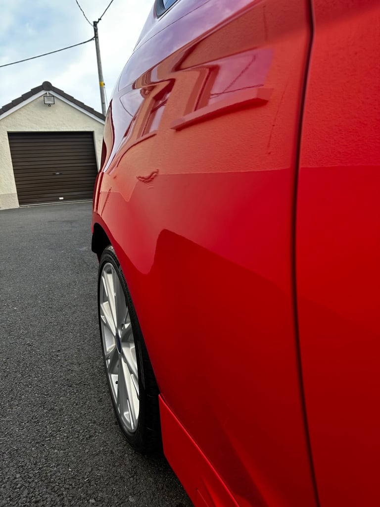 2014 Ford Fiesta STUNNING RACE RED Zetec S Ford Fiesta 3dr  HATCHBACK Petrol Manual