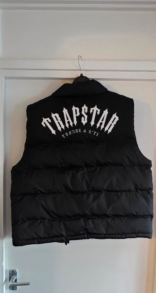 New with tags. Trapstar gilet. Size medium 
