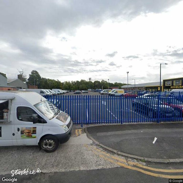 Shipping Container to rent in Manchester (M22) | Stashbee