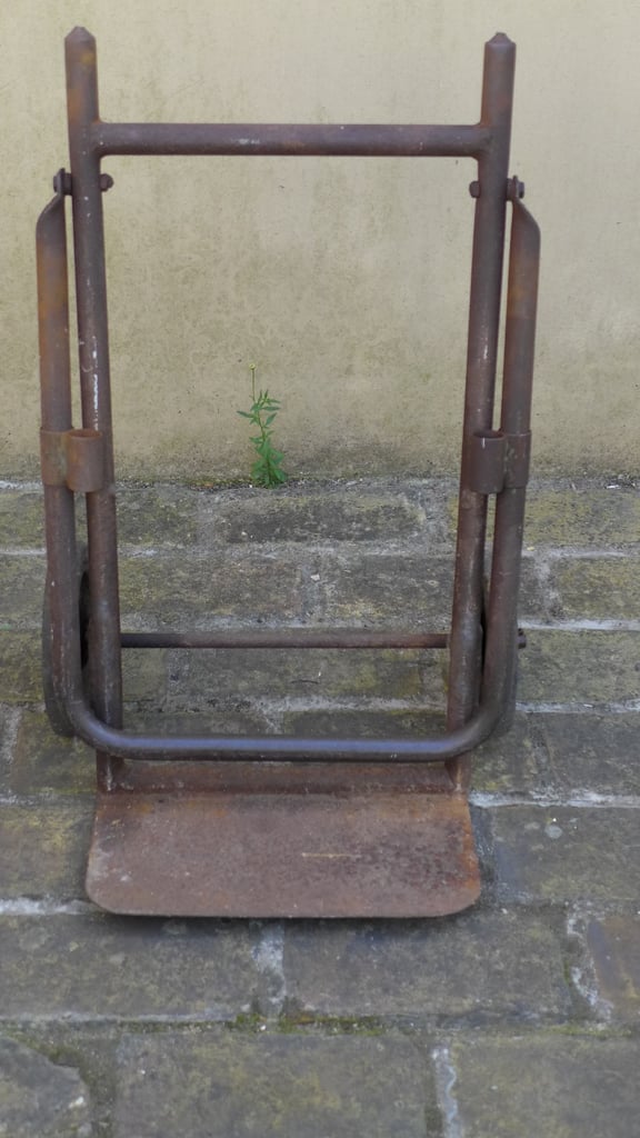  VINTAGE ANTIQUE INDUSTRIAL WORK HORSE: METAL SACK BARROW. SACKBARROW. TRUCK.