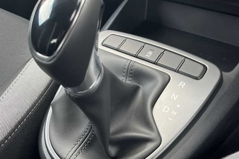 2025 Hyundai i10 1.2 [79] Advance 5dr Auto [Nav] HATCHBACK PETROL Automatic