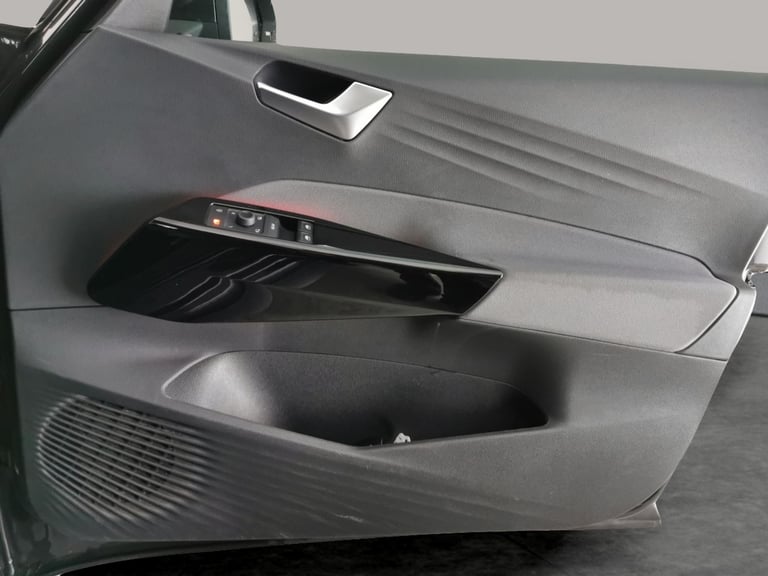 2021 Volkswagen ID.3 Pro 58kWh Life Hatchback 5dr Electric Auto (145 ps) - NAV - COMFORT PACK -  ...