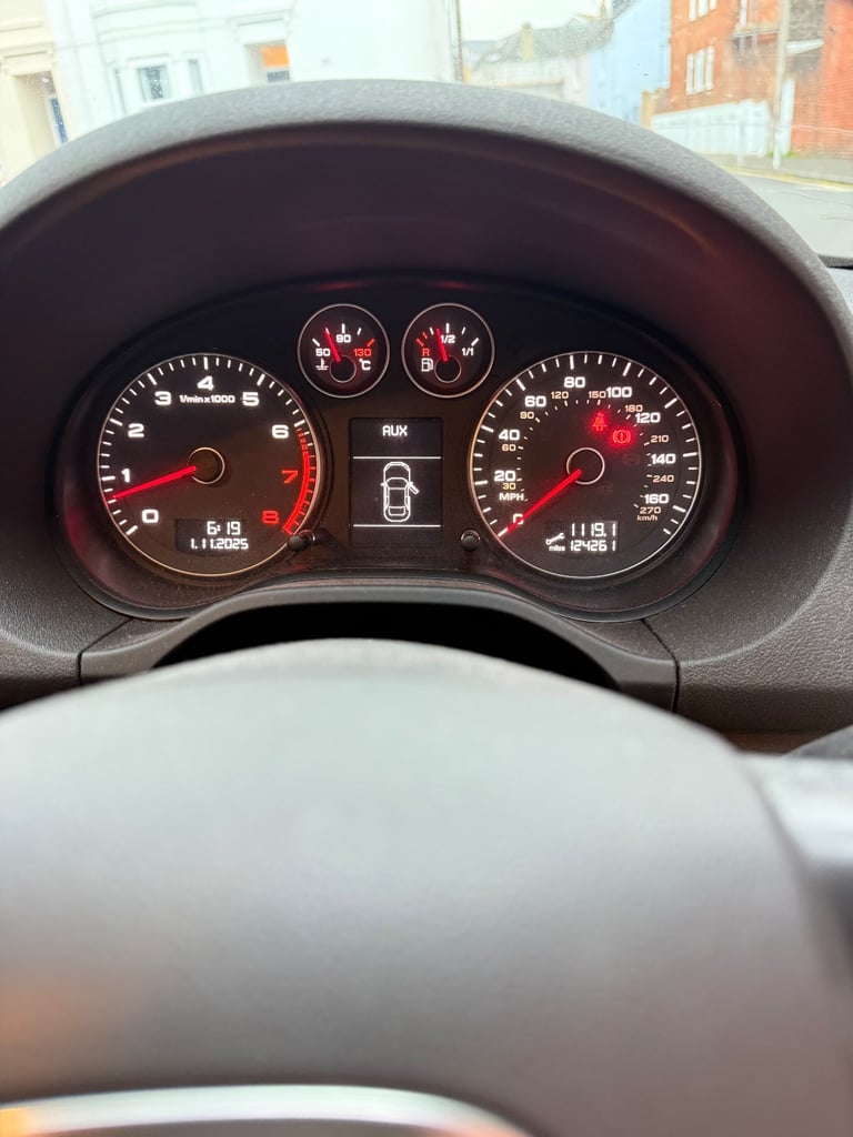 Audi, A3, Hatchback, 2010, Manual, 1595 (cc), 5 doors