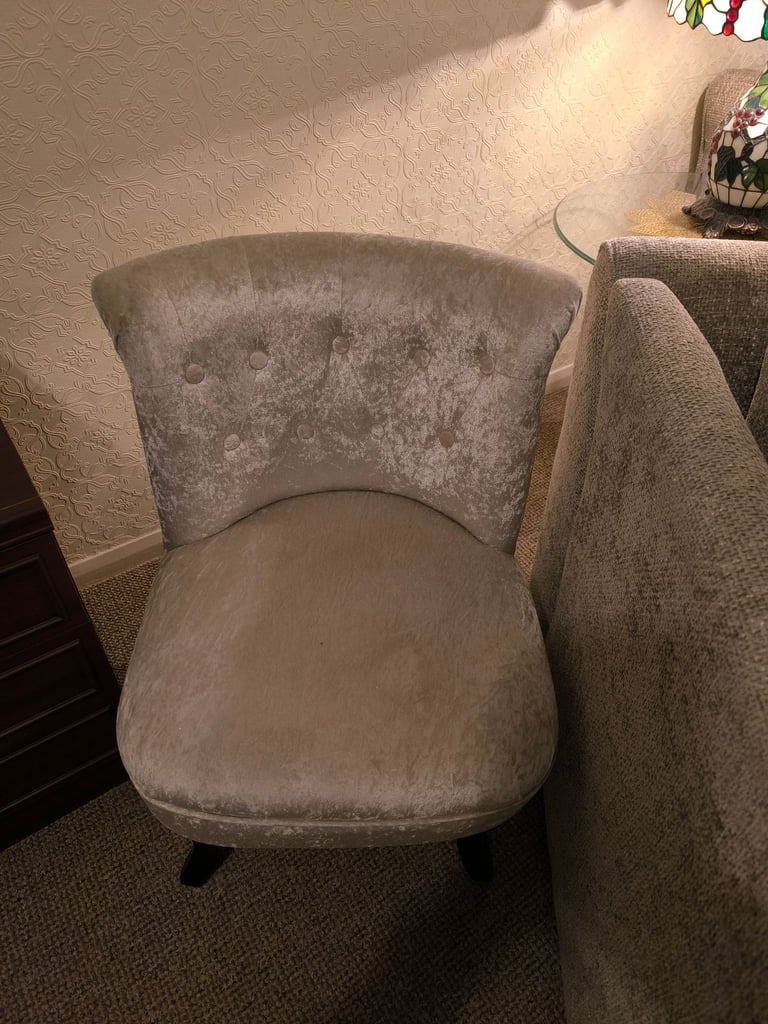 Cream velvet bedroom chair 