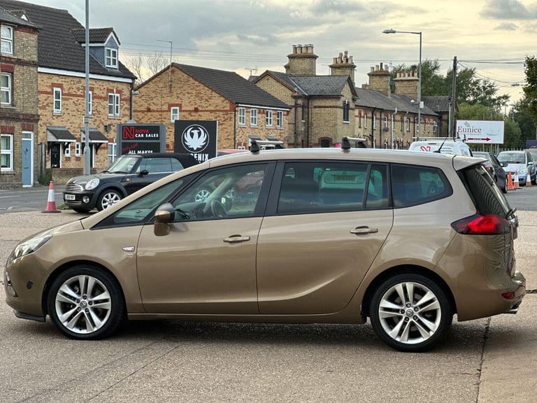 VAUXHALL ZAFIRA TOURER 2.0 CDTi SRi 2013
