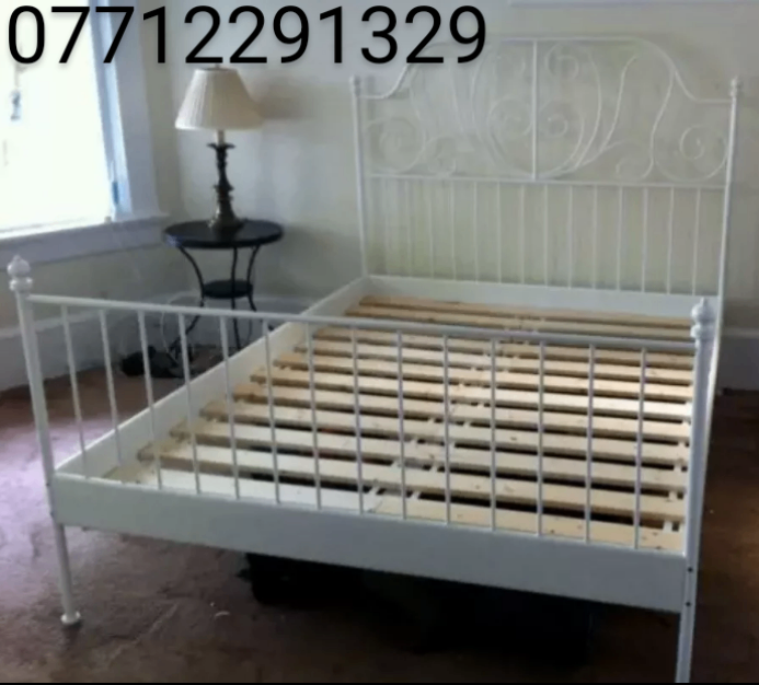 image for King size bed with memory foam mattress (can deliver)