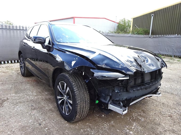 2024 74 REG VOLVO XC60 CORE B5 AWD AUTO DAMAGED REPAIRABLE SALVAGE